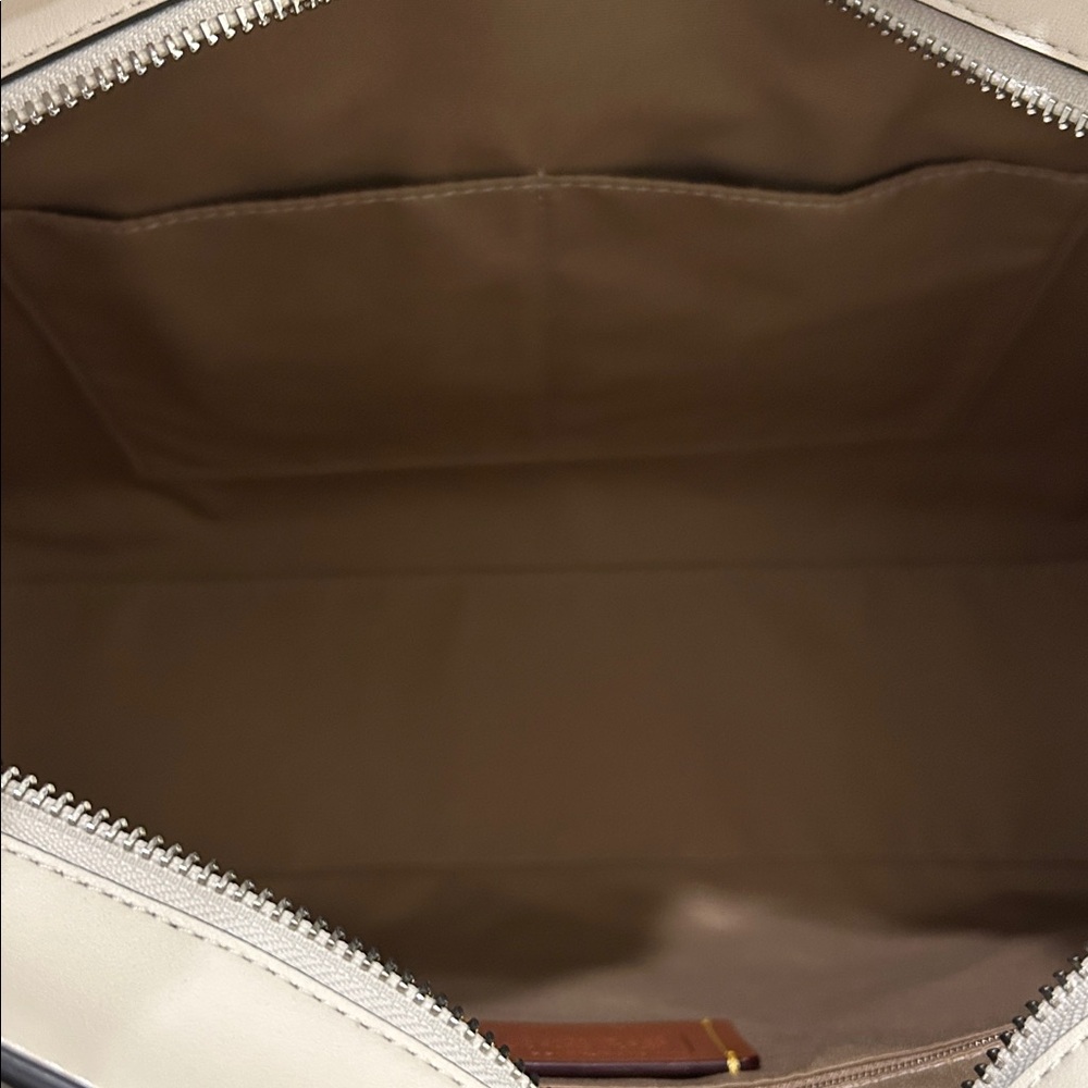 Coach (NWT) Station Tote with Star Print - Picture 13 of 16